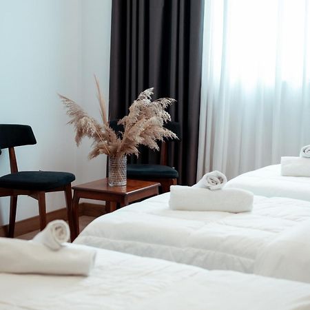 Hotel Blini Shkoder Bagian luar foto